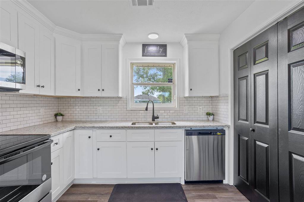 649 Jonquil Ln Lane, Lake Charles, LA 70611