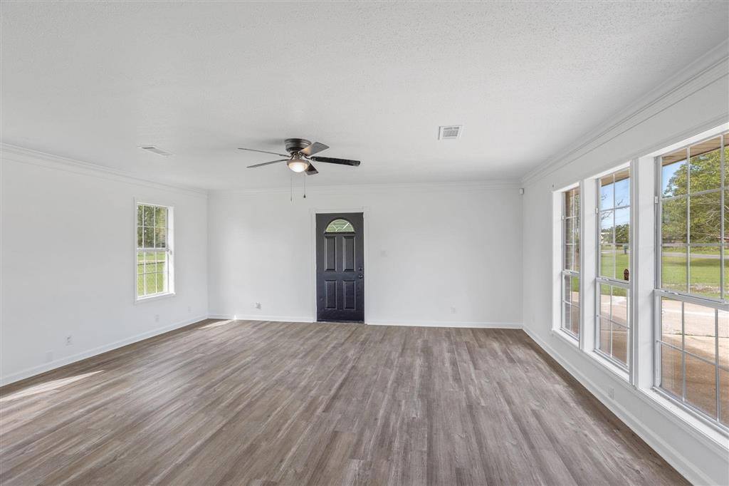 649 Jonquil Ln Lane, Lake Charles, LA 70611