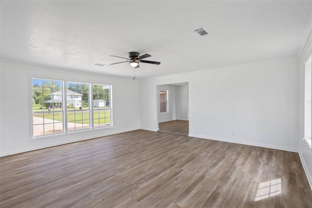 649 Jonquil Ln Lane, Lake Charles, LA 70611