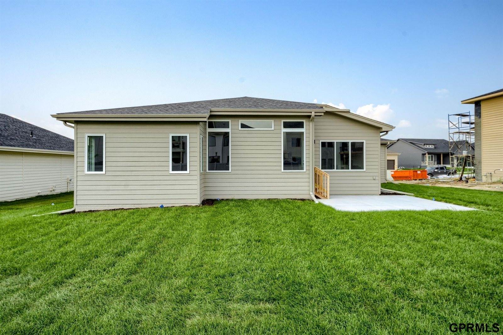 20605 Woodridge Drive, Gretna, NE 68028