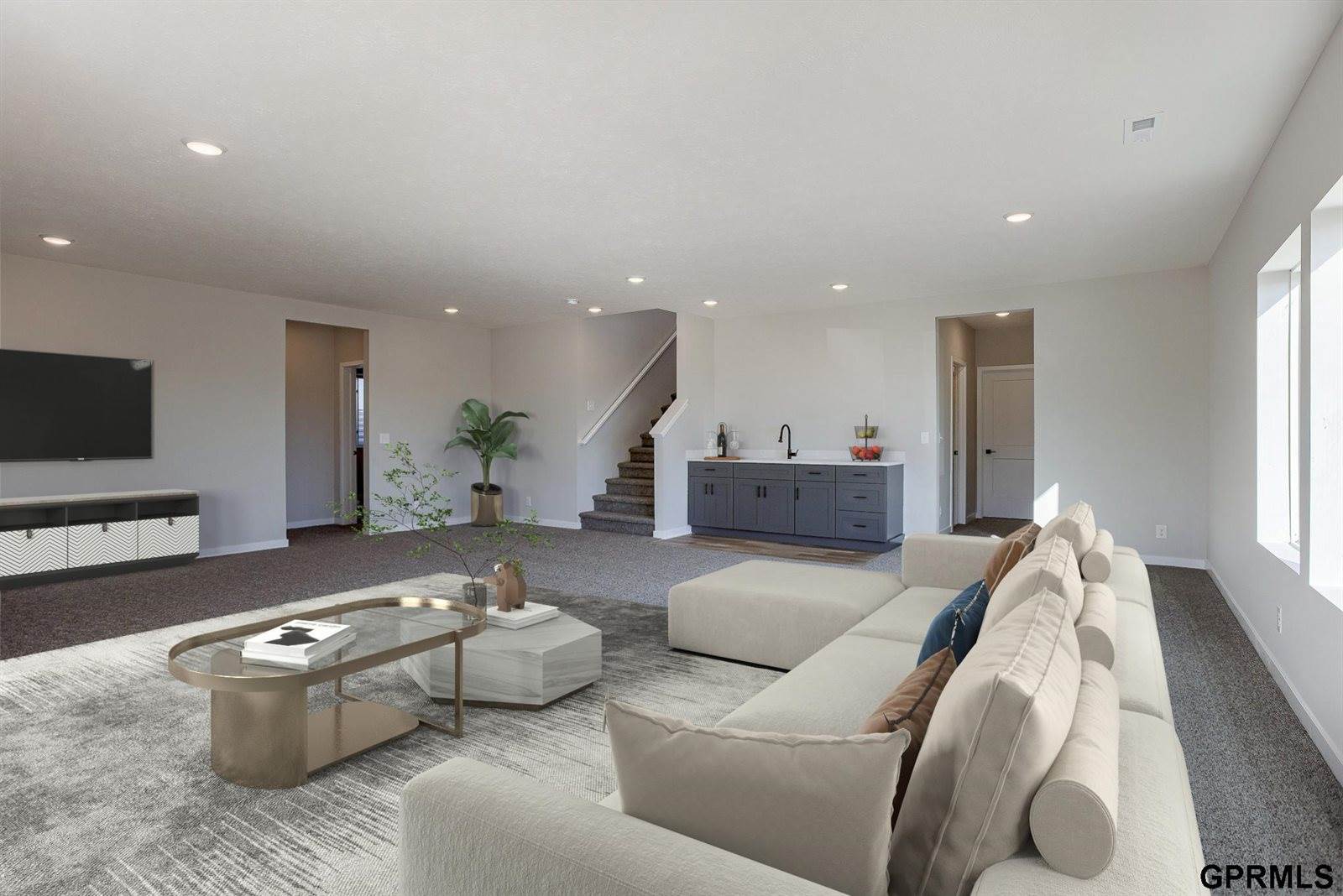 18307 Birch Avenue, Omaha, NE 68136