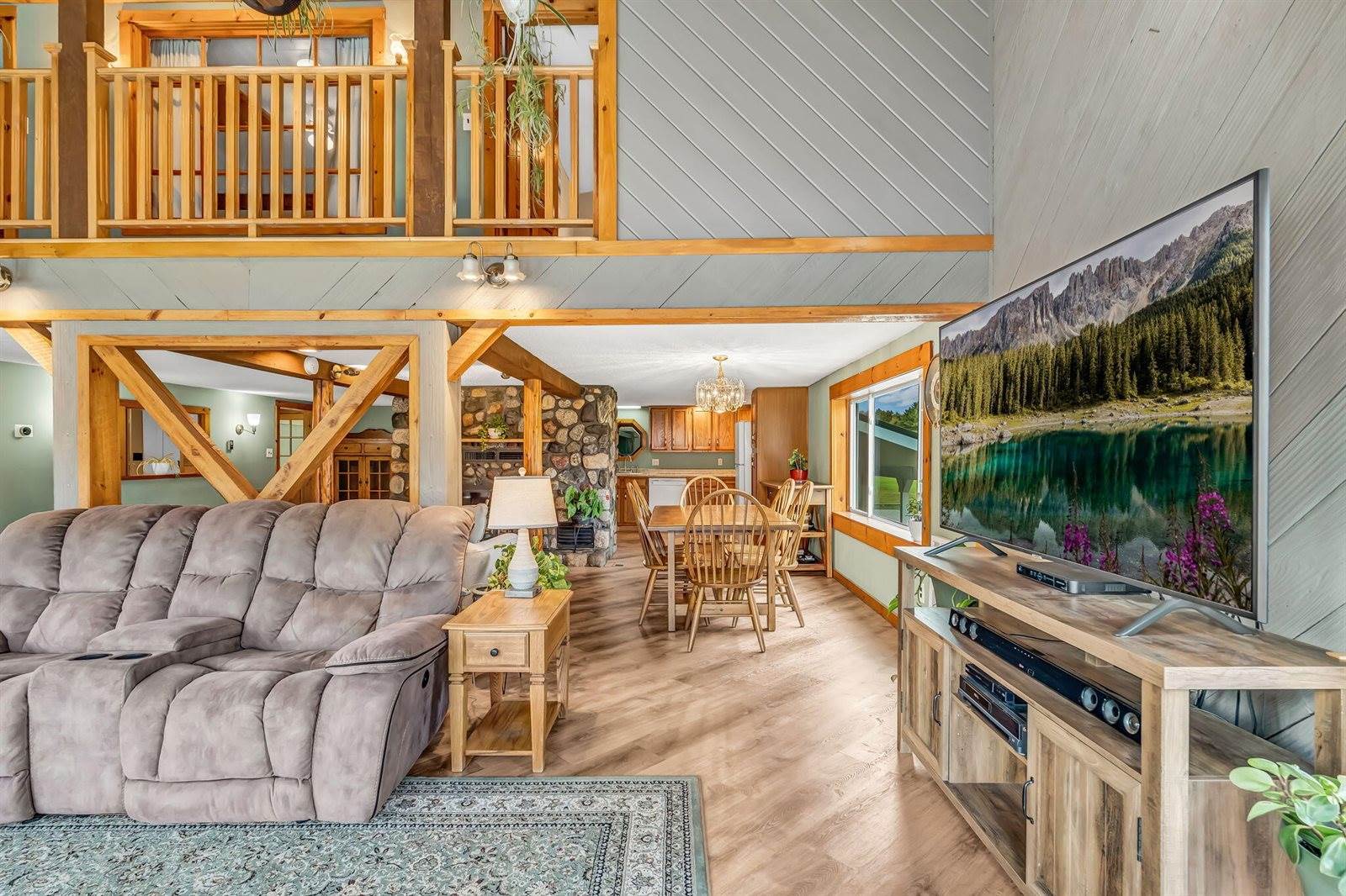 47 Higgins Road, Palmyra, ME 04965