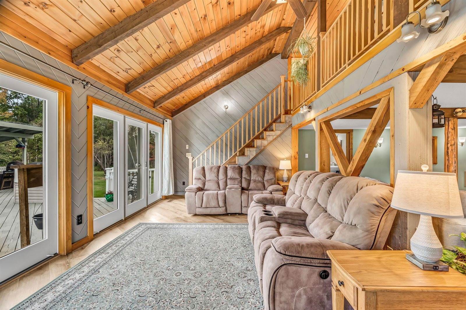 47 Higgins Road, Palmyra, ME 04965