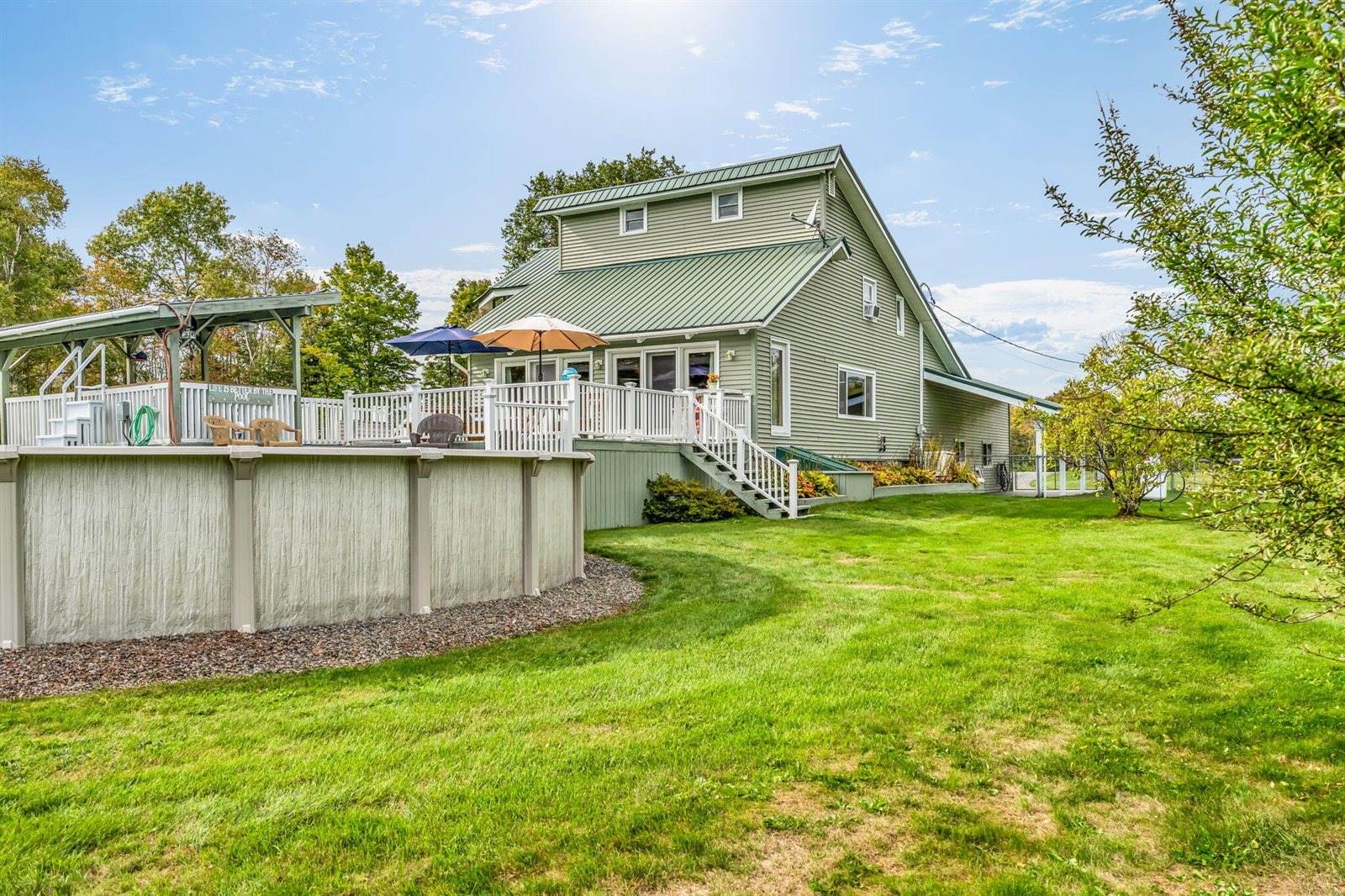 47 Higgins Road, Palmyra, ME 04965