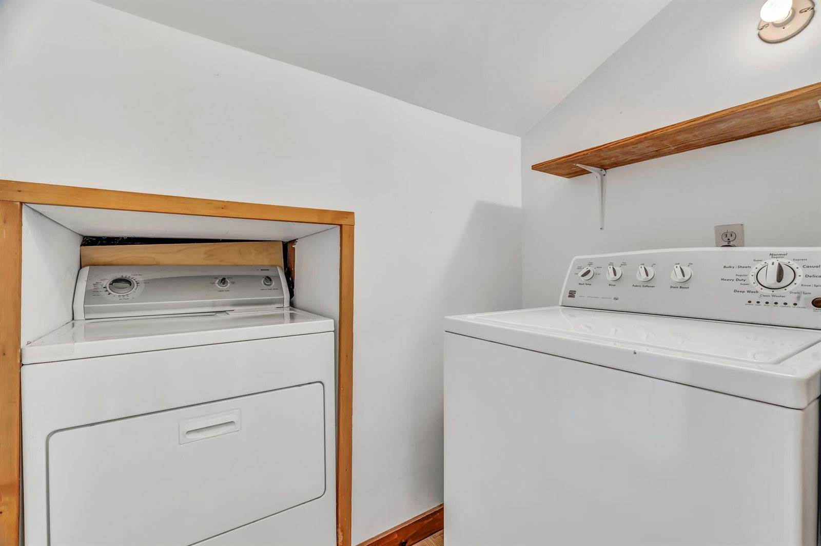 47 Higgins Road, Palmyra, ME 04965