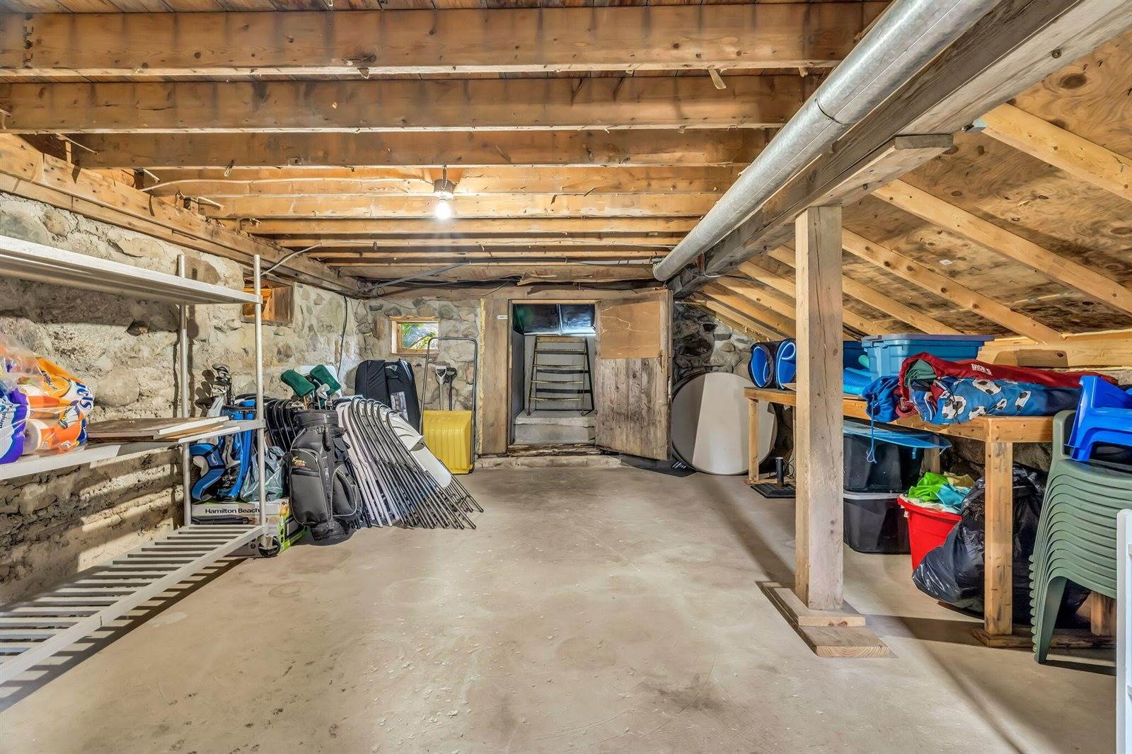 47 Higgins Road, Palmyra, ME 04965