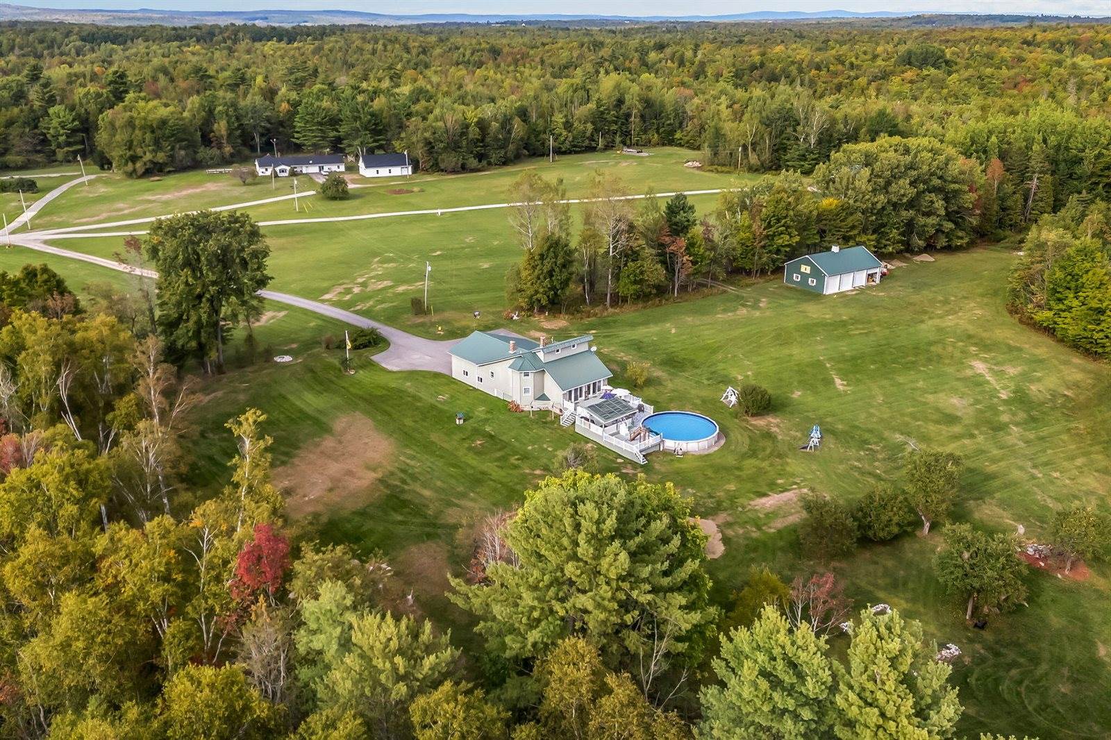 47 Higgins Road, Palmyra, ME 04965