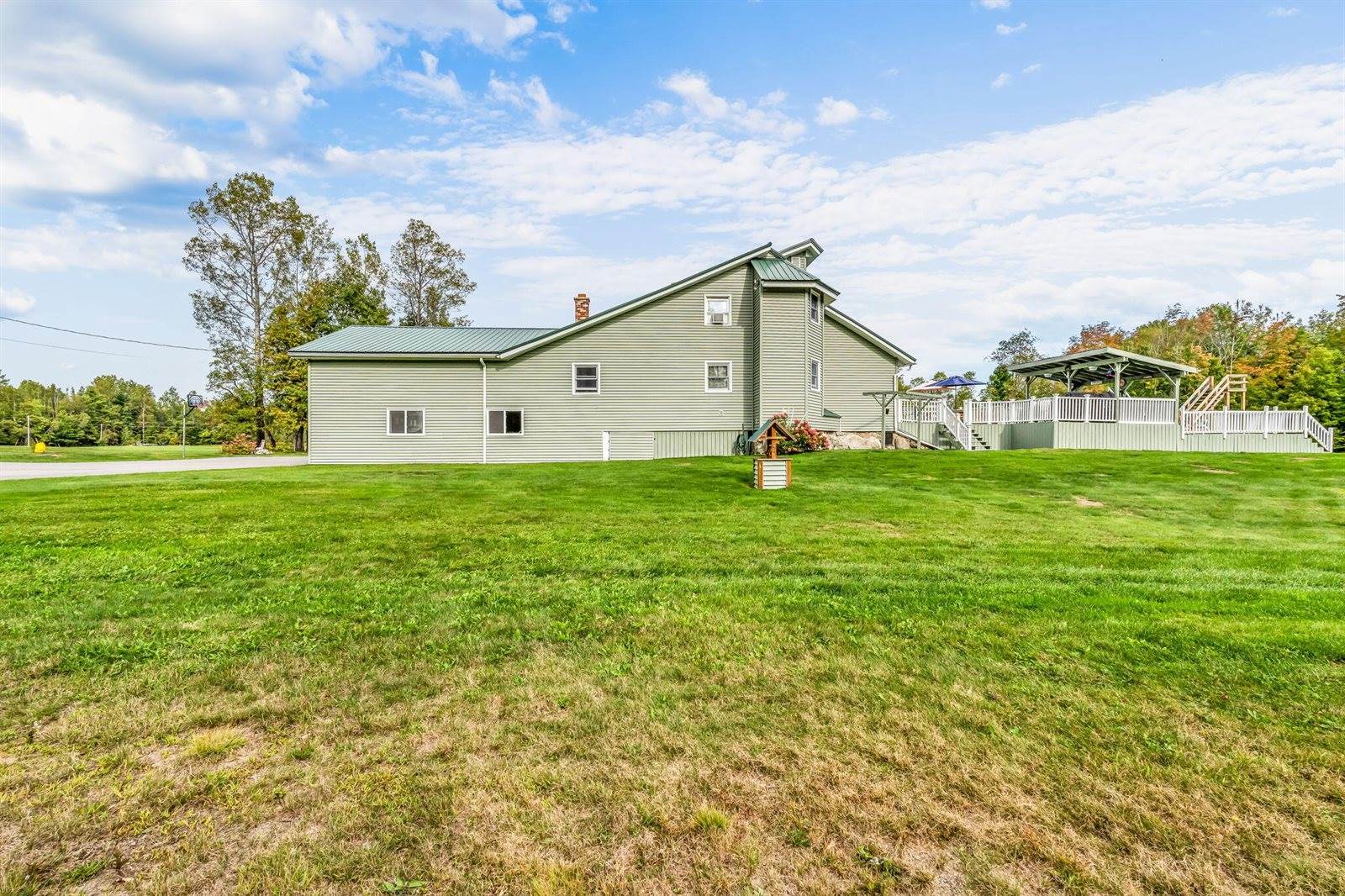 47 Higgins Road, Palmyra, ME 04965