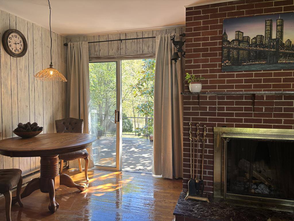 114 Raspberry Rd, Woodlawn, VA 24381