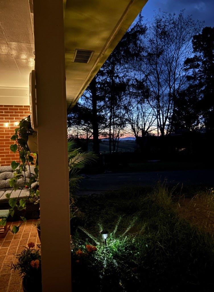 114 Raspberry Rd, Woodlawn, VA 24381