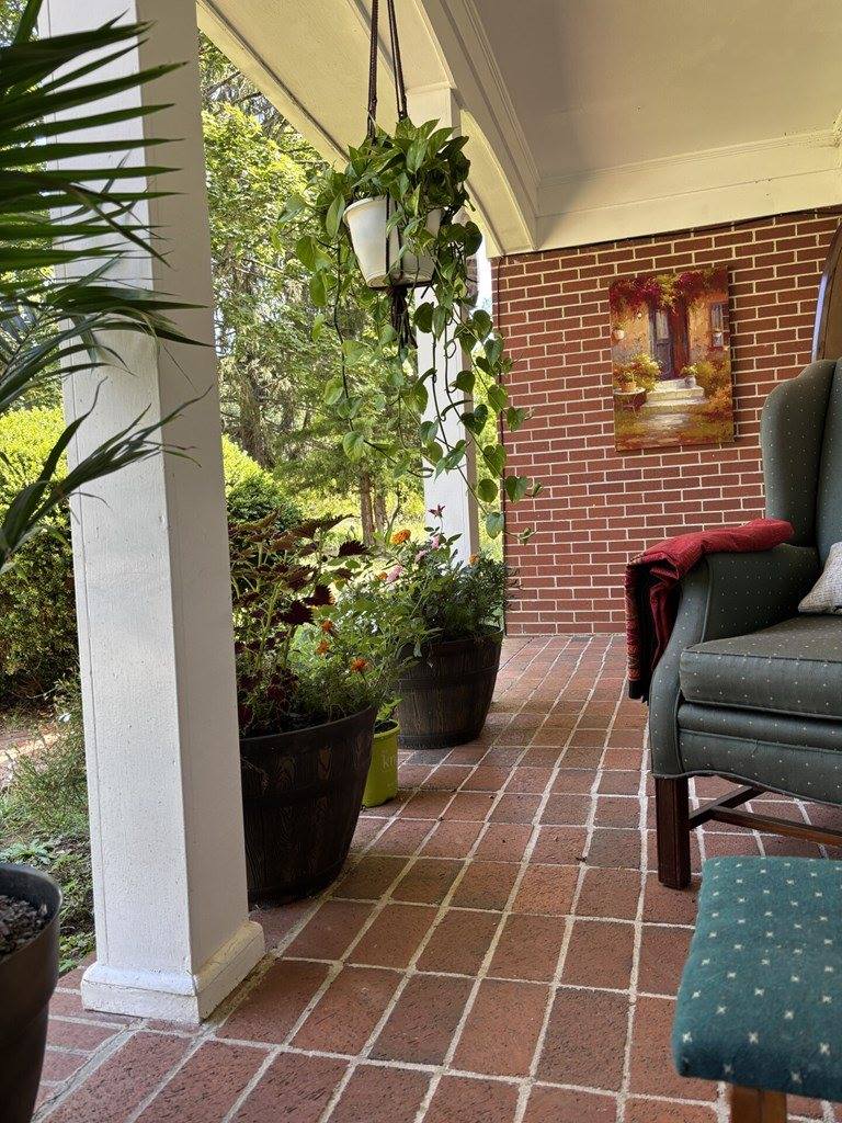 114 Raspberry Rd, Woodlawn, VA 24381