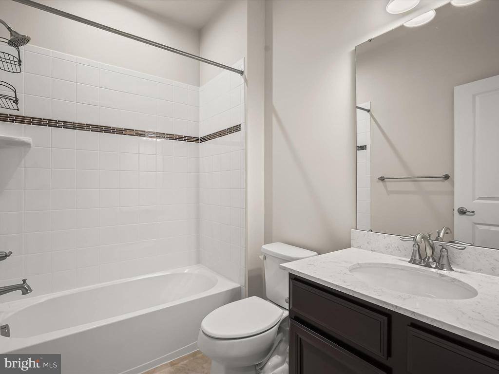 10661 Hinton Way, Manassas, VA 20112