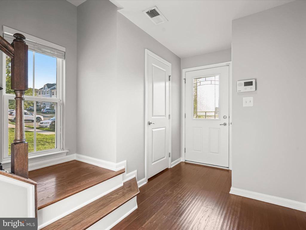 10661 Hinton Way, Manassas, VA 20112