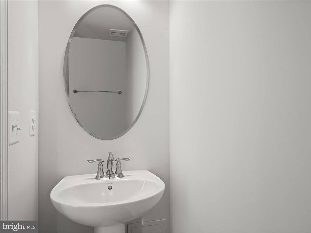 10661 Hinton Way, Manassas, VA 20112