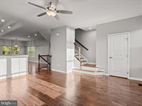 10661 Hinton Way, Manassas, VA 20112