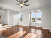 10661 Hinton Way, Manassas, VA 20112
