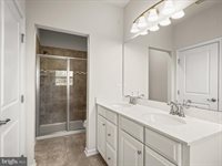 10661 Hinton Way, Manassas, VA 20112