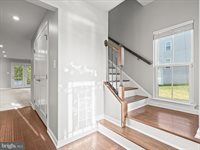 10661 Hinton Way, Manassas, VA 20112