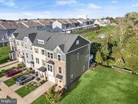 10661 Hinton Way, Manassas, VA 20112