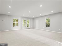 10661 Hinton Way, Manassas, VA 20112