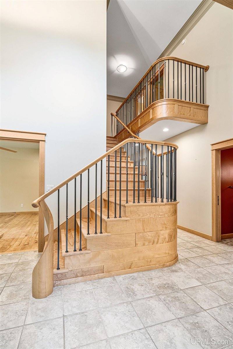 125 Chapel Ridge Road, Marquette, MI 49855