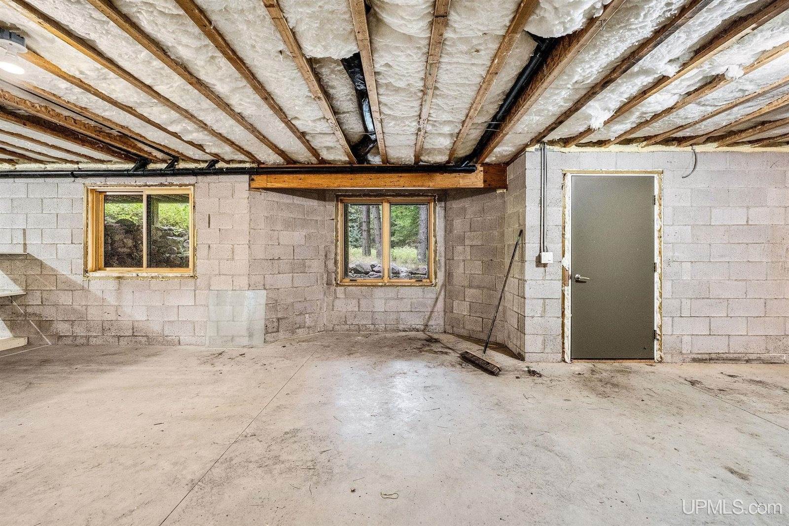 125 Chapel Ridge Road, Marquette, MI 49855