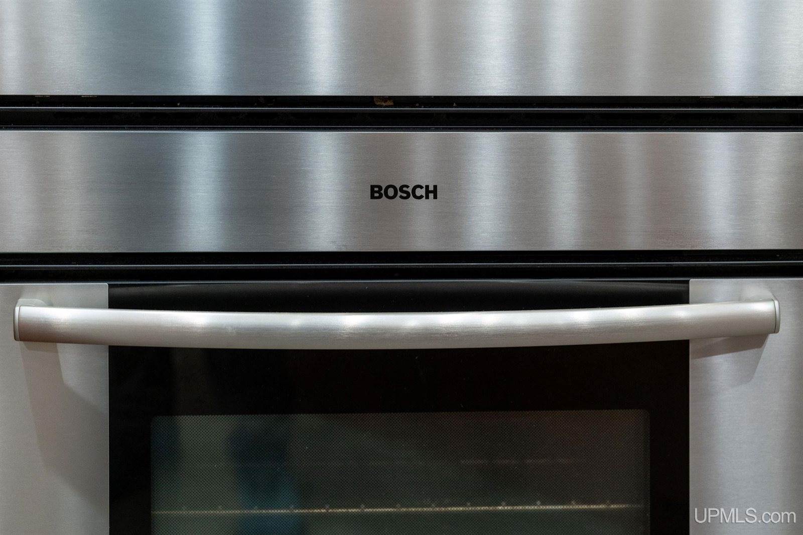 125 Chapel Ridge Road, Marquette, MI 49855