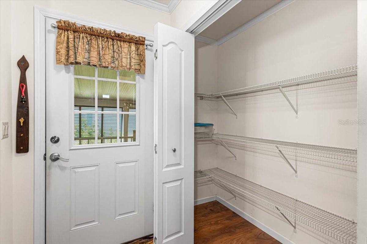 158 Edgewood Drive, Osprey, FL 34229