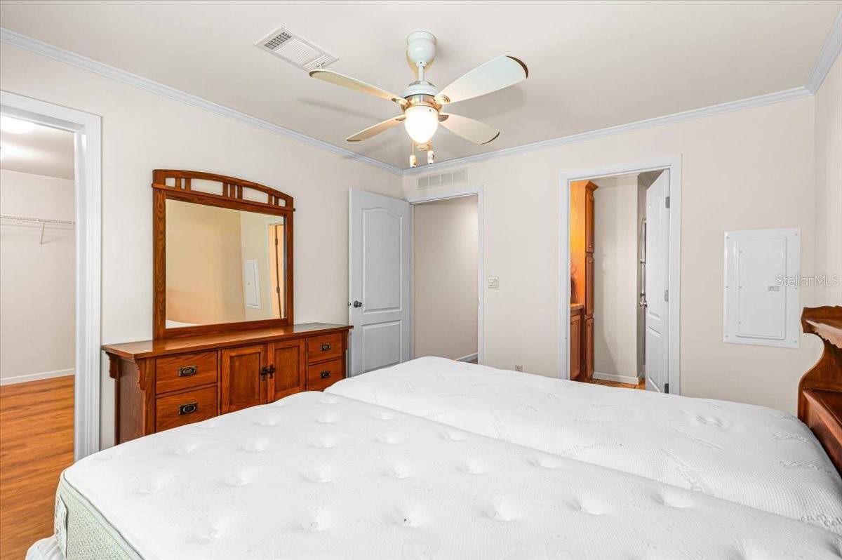 158 Edgewood Drive, Osprey, FL 34229