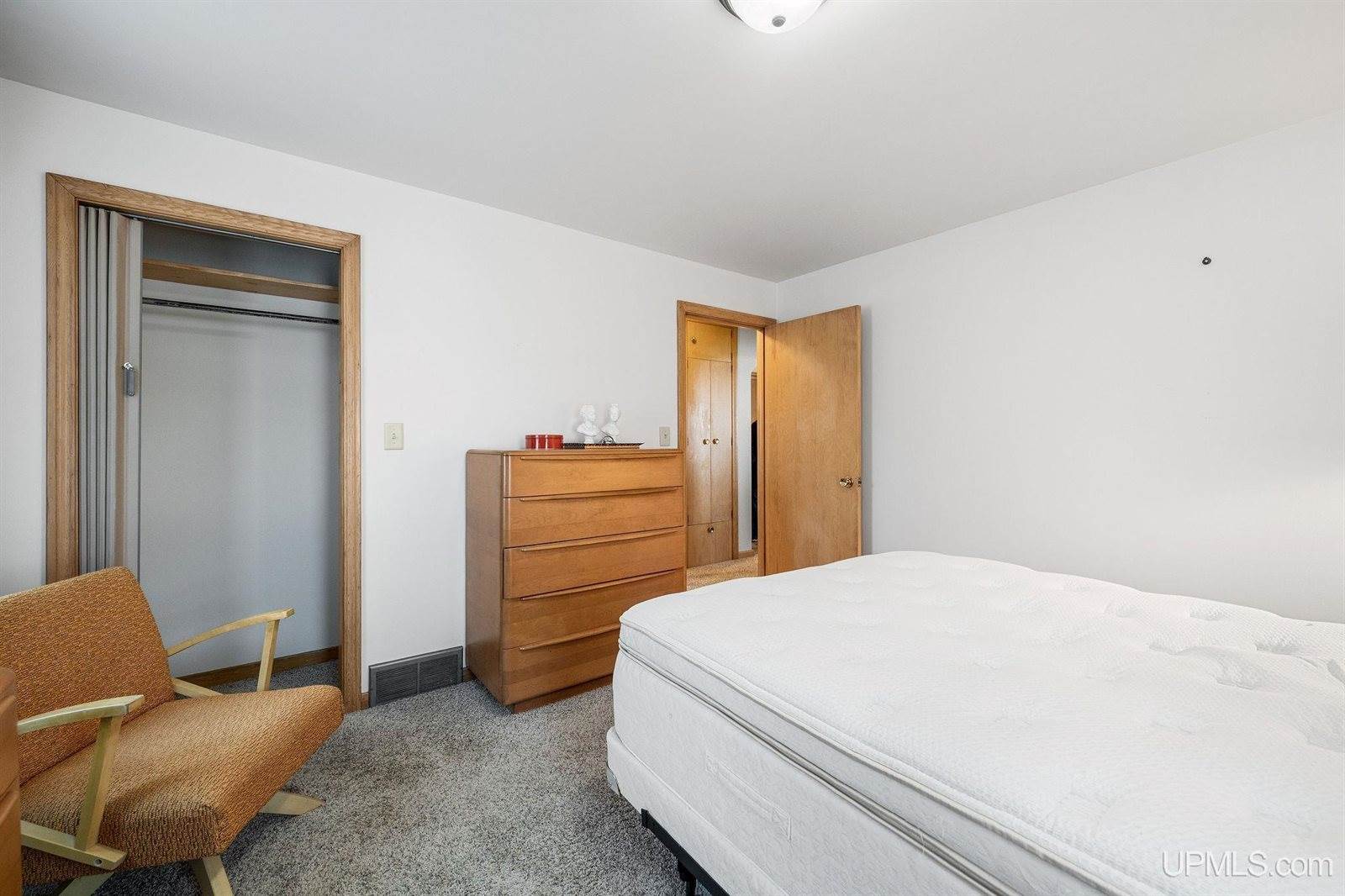 653 Cedar Street, Ishpeming, MI 49849