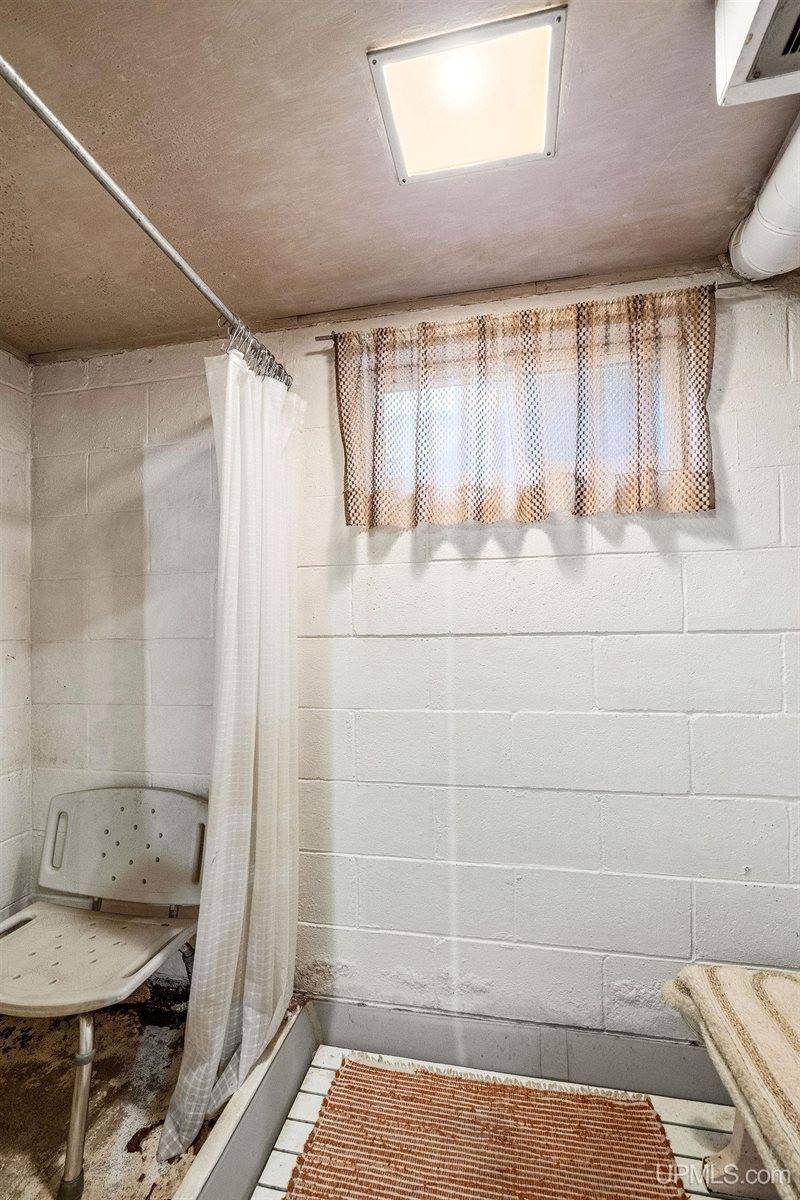 653 Cedar Street, Ishpeming, MI 49849