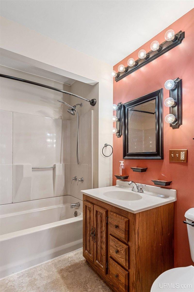 1411 N Second Street, Ishpeming, MI 49849