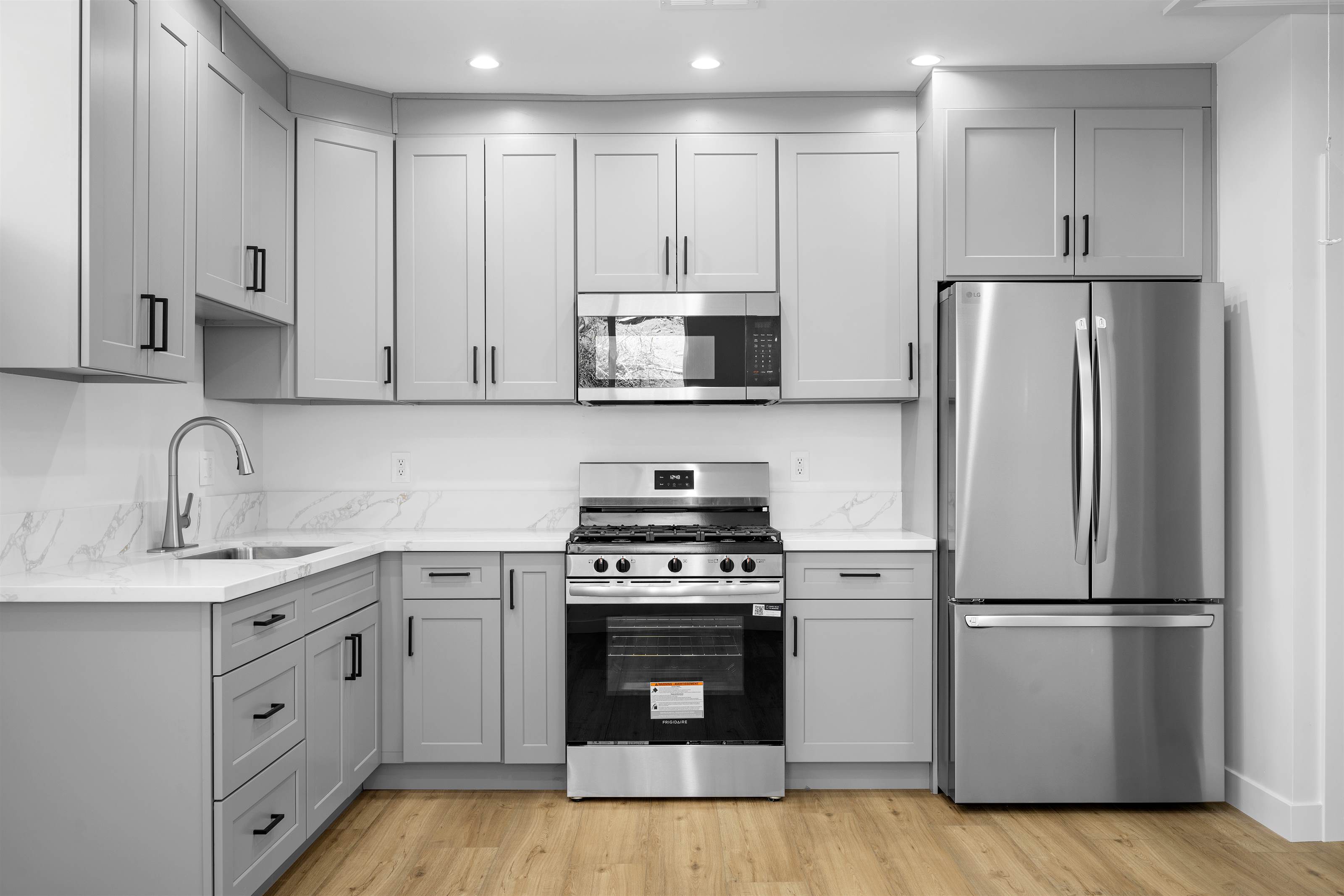 841 Irving Dr #101, Burbank, CA 91504