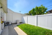 841 Irving Dr #101, Burbank, CA 91504