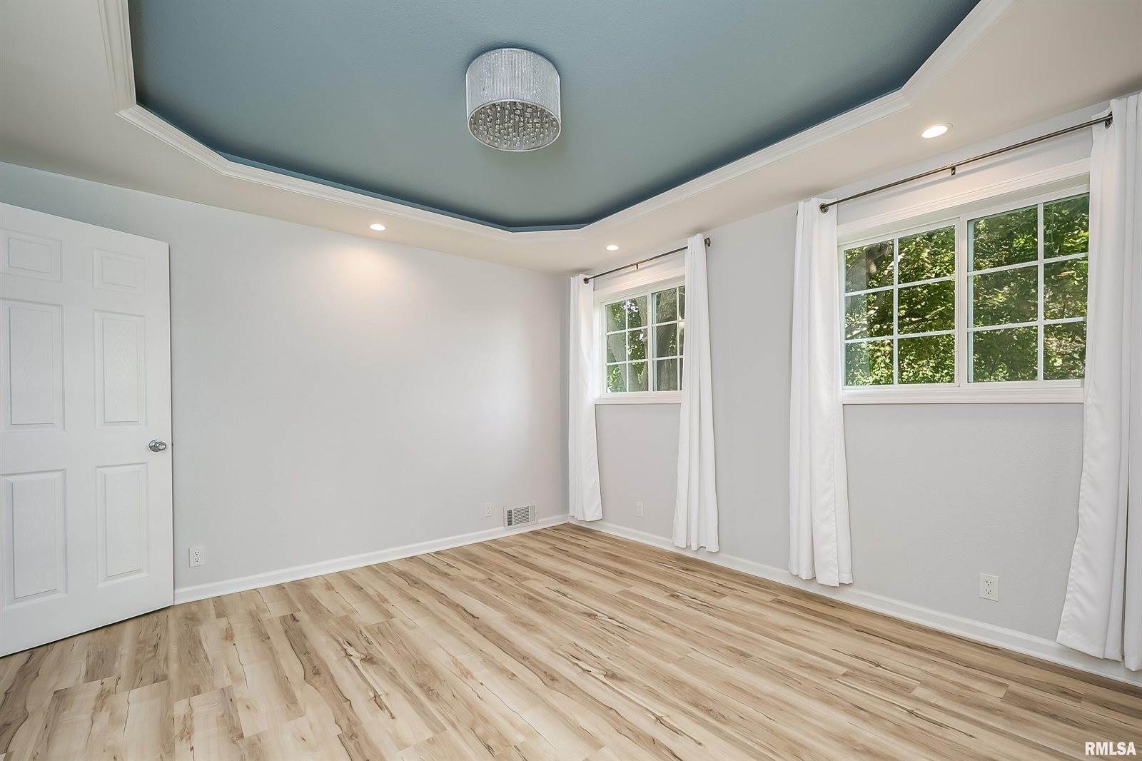 1824 25TH Avenue, Moline, IL 61265