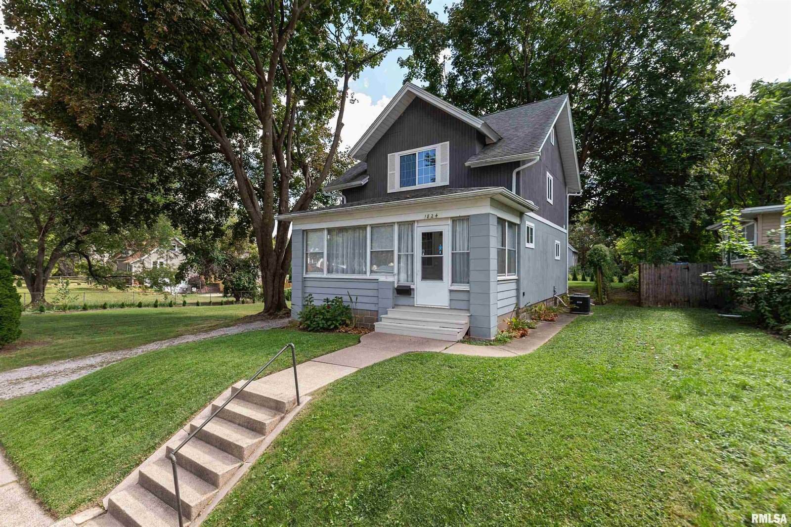 1824 25TH Avenue, Moline, IL 61265