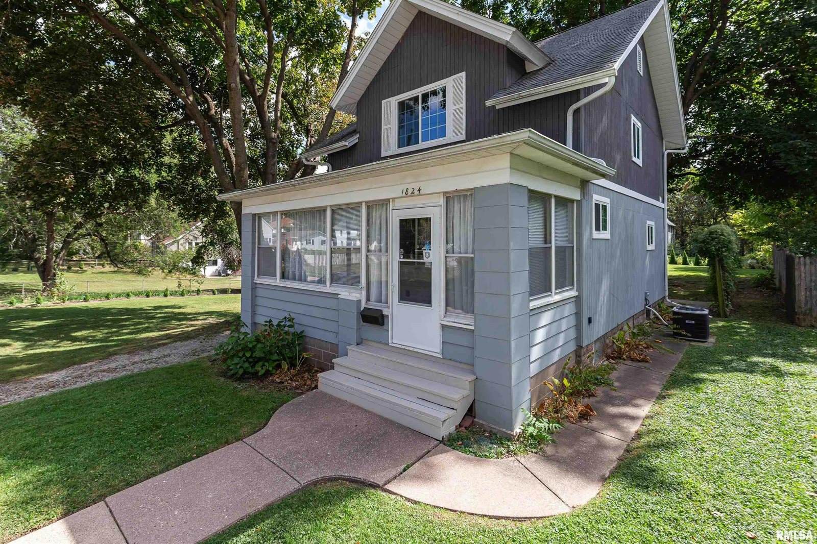 1824 25TH Avenue, Moline, IL 61265