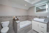 1824 25TH Avenue, Moline, IL 61265