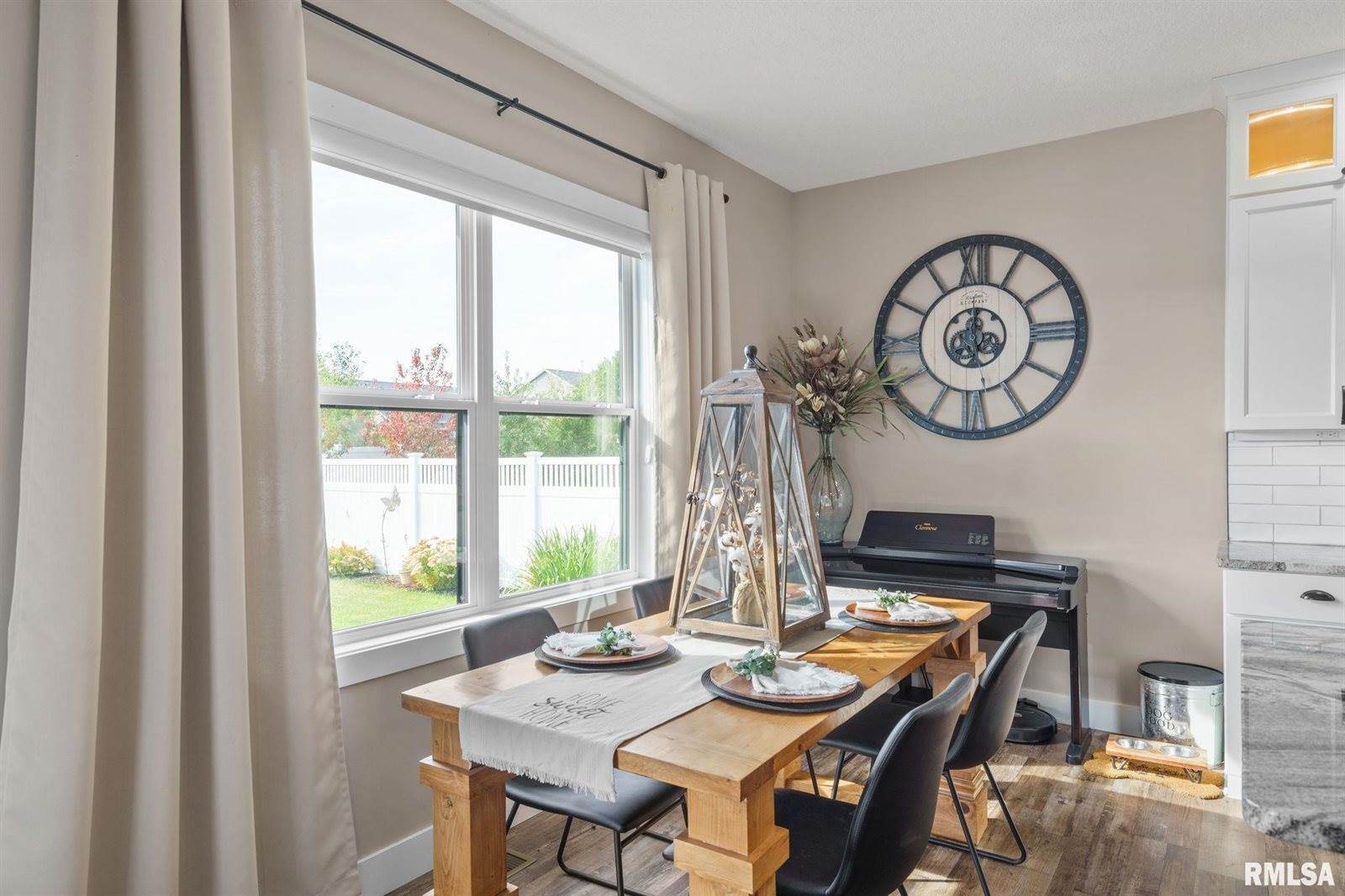 5606 Emily Road, Bettendorf, IA 52722