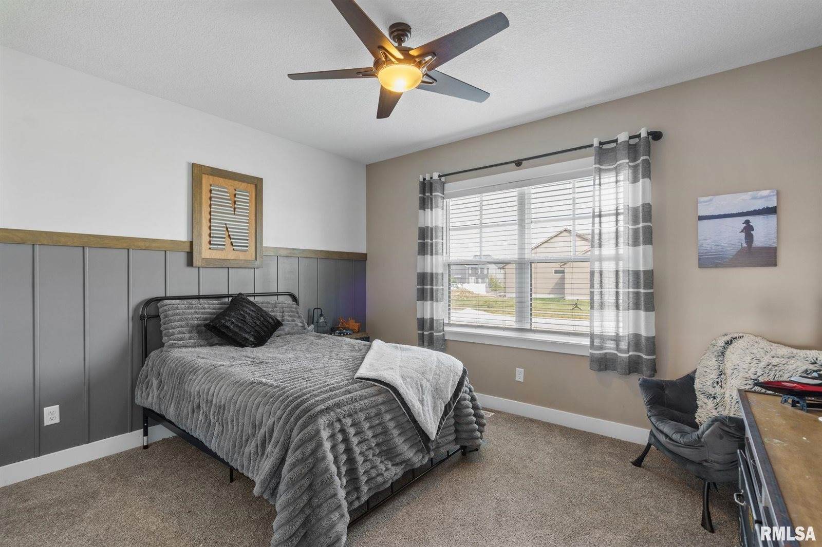 5606 Emily Road, Bettendorf, IA 52722