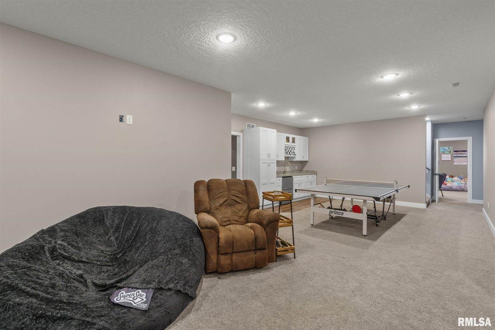 5606 Emily Road, Bettendorf, IA 52722