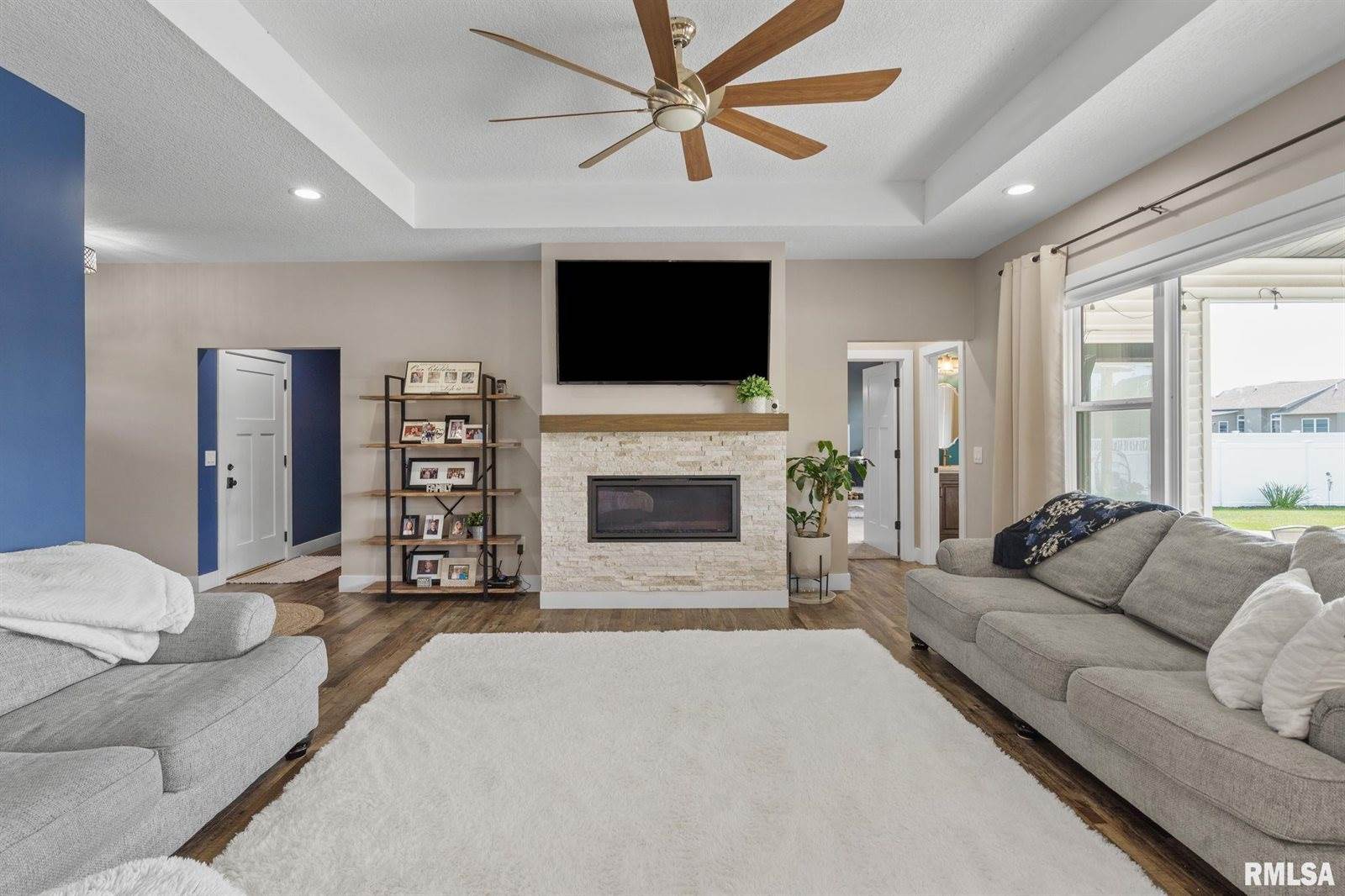 5606 Emily Road, Bettendorf, IA 52722