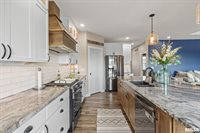 5606 Emily Road, Bettendorf, IA 52722