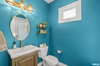 5606 Emily Road, Bettendorf, IA 52722