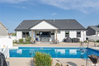 5606 Emily Road, Bettendorf, IA 52722