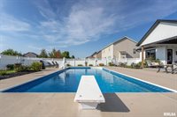 5606 Emily Road, Bettendorf, IA 52722