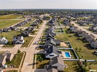 5606 Emily Road, Bettendorf, IA 52722