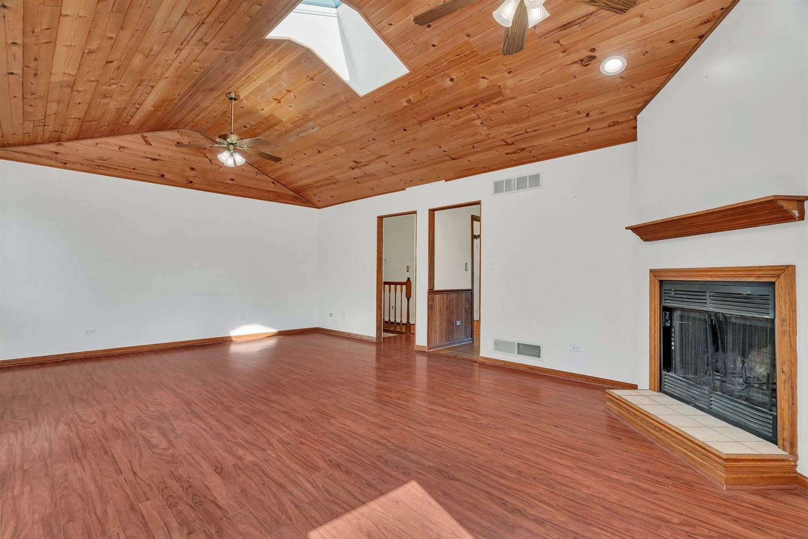 24635 South Alessio Court, Channahon, IL 60410