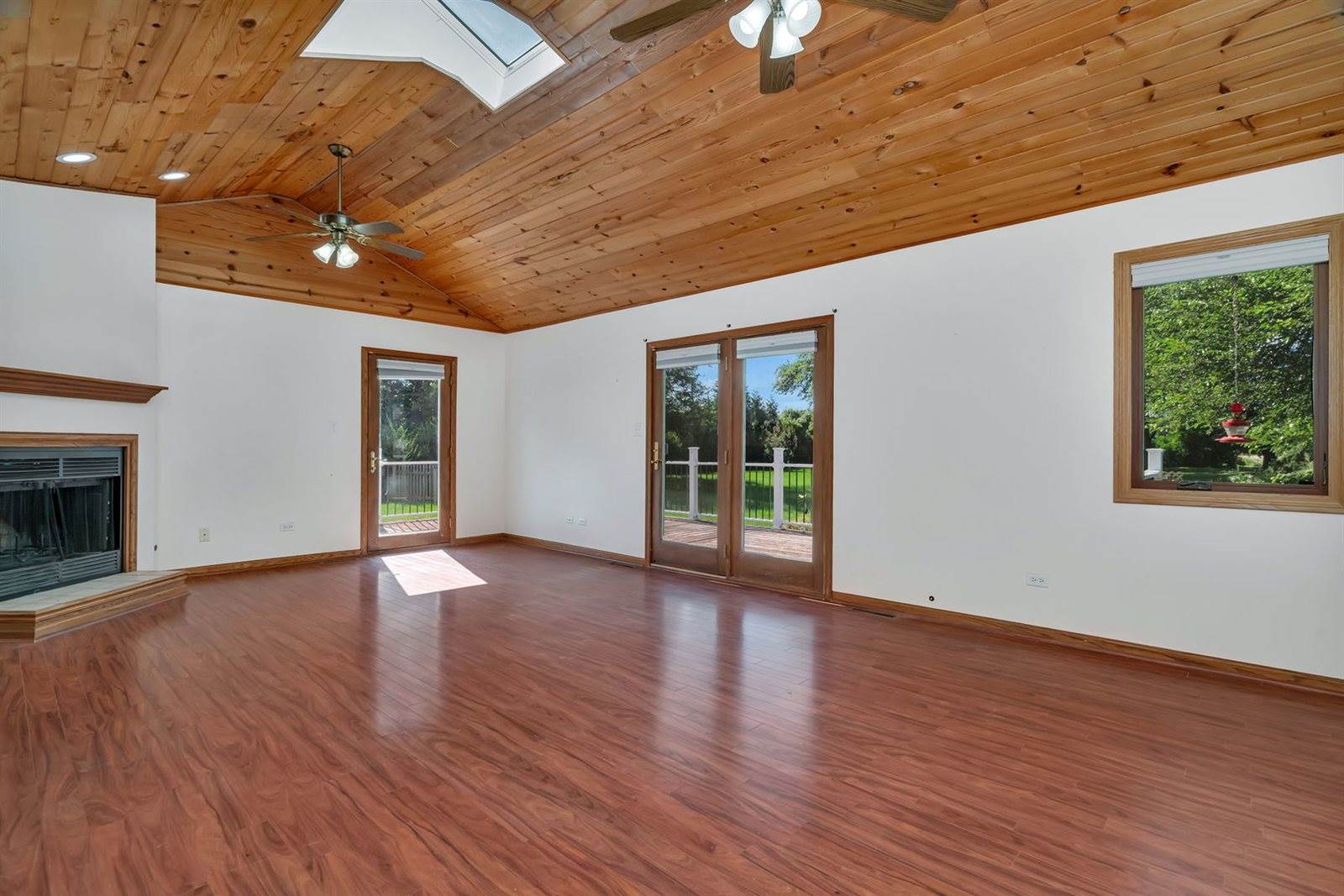 24635 South Alessio Court, Channahon, IL 60410