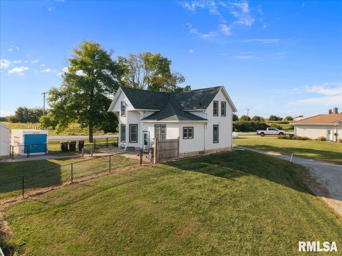 12505 70TH Avenue, Blue Grass, IA 52726